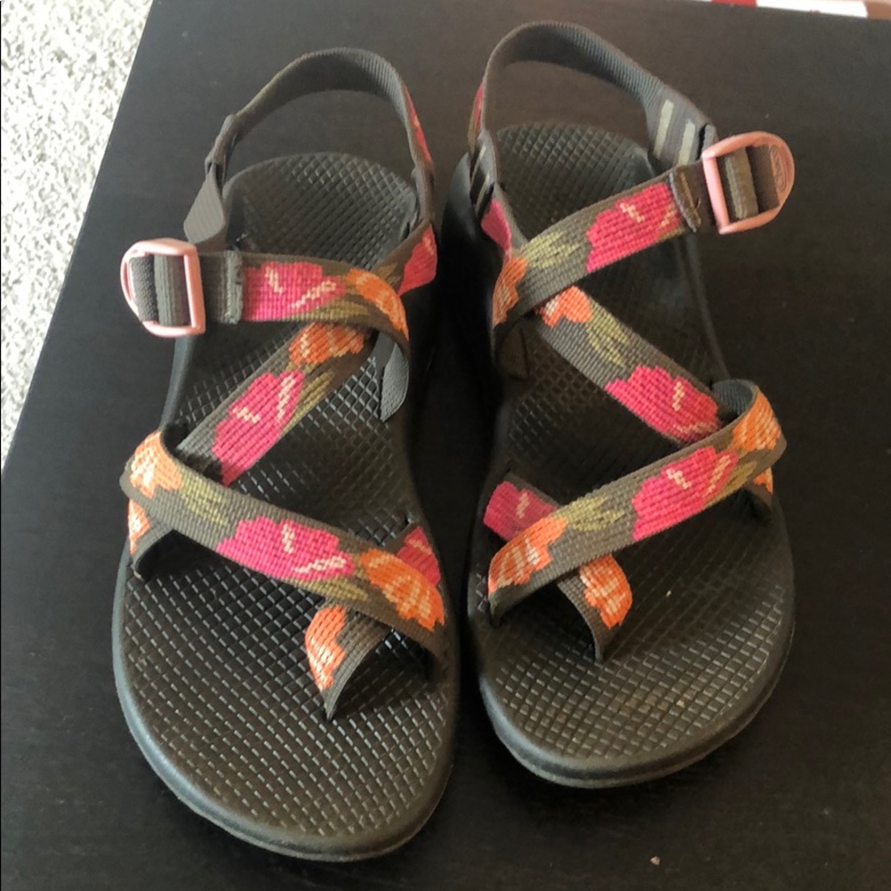 Chaco Z2 women’s sandals sz 9